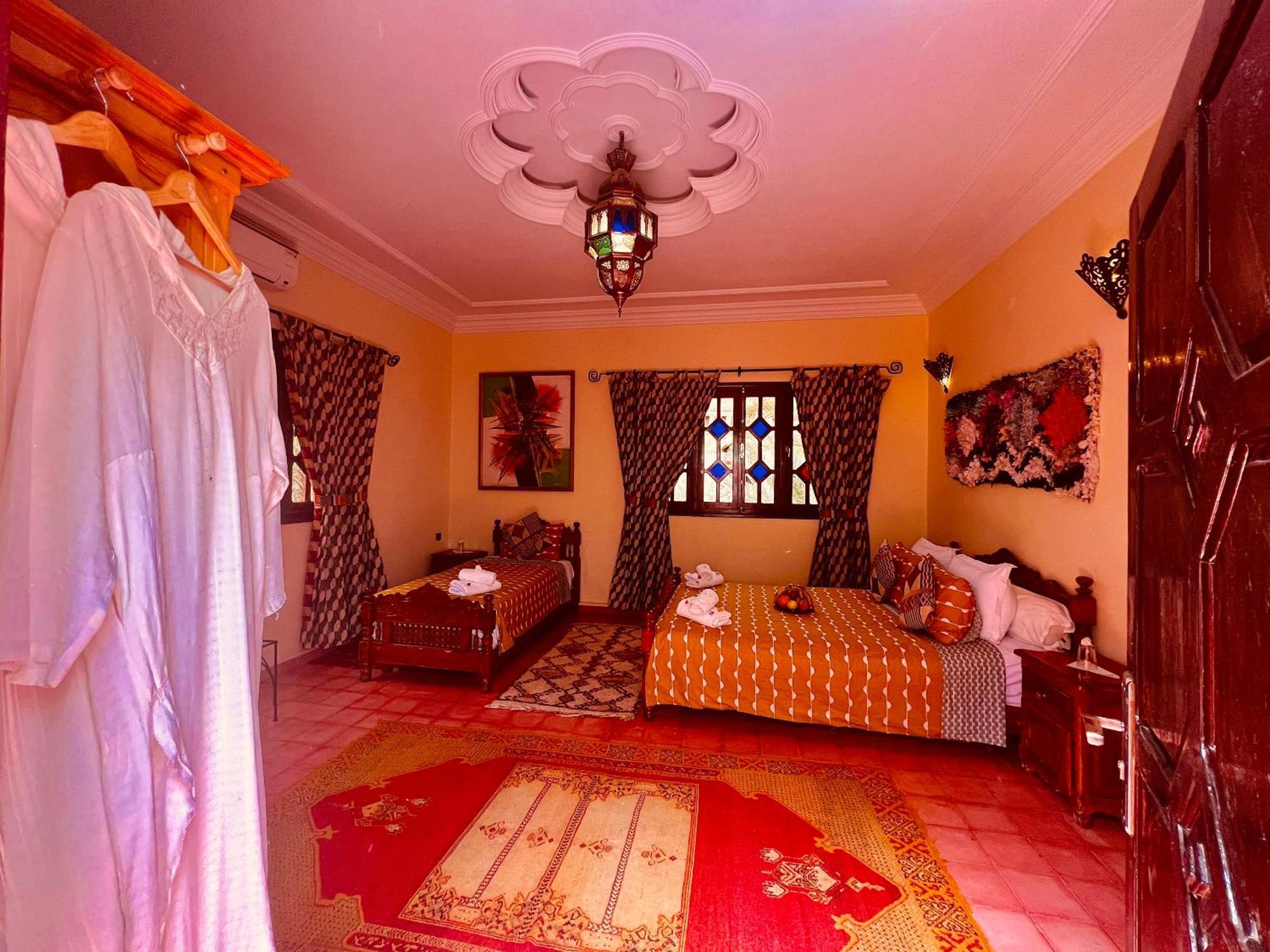 Riad Le Petit Jardin 자고라 외부 사진